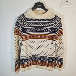 Vintage 80's Men's Grant Crest Knit Crewneck Sweater!